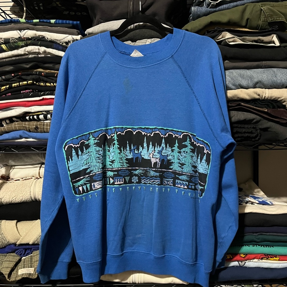 1990 Hanes Blue Forest Graphic Men's Crewneck Sweater